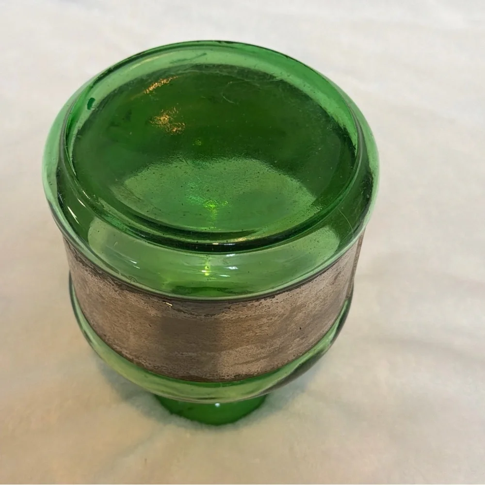 Emerald Green glass decanter & ball stopper 12” - Vintage